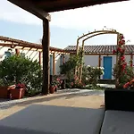 게스트하우스 Sa Corti De Sa Perda