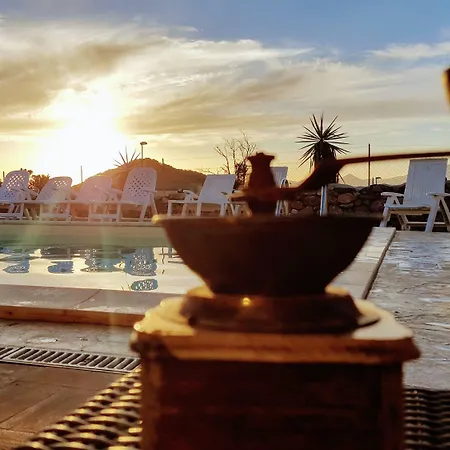Casa de hóspedes Sa Corti De Sa Perda Piscinas