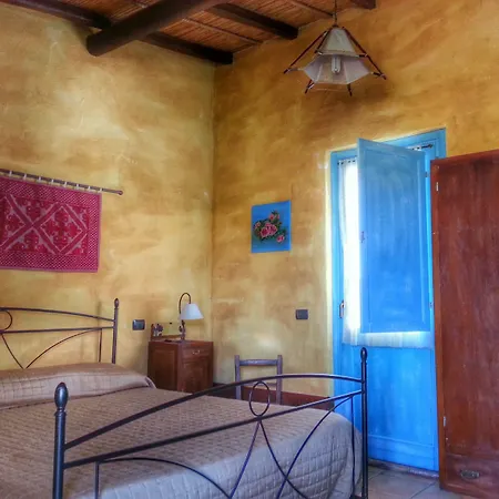 Vendégház Sa Corti De Sa Perda