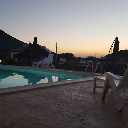 Sa Corti De Sa Perda 4*