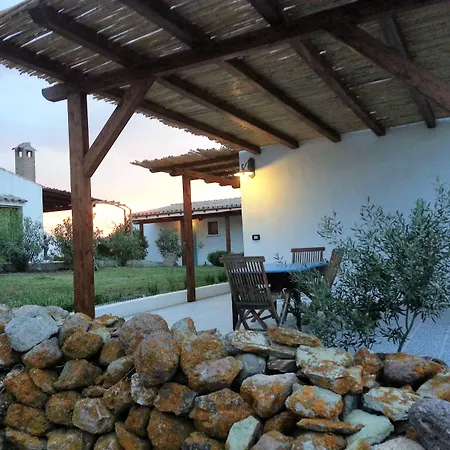 Sa Corti De Sa Perda Piscinas